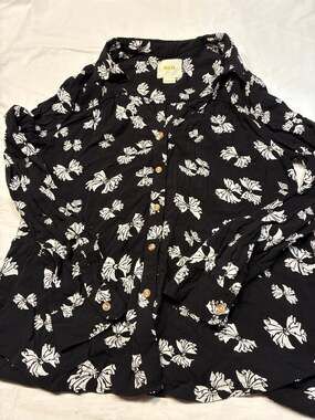 Maeve Anthropologie Emory Black & White Bow Print Button Down Blouse Size 2
